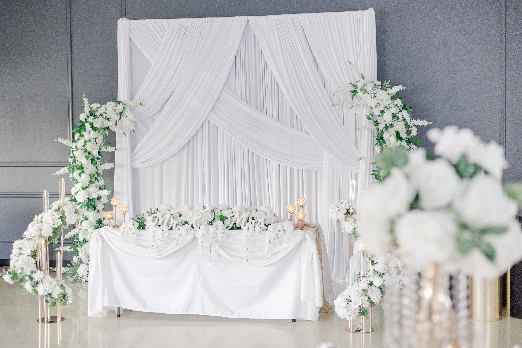 sweatheart table at micro wedding in Hudson Valley NY